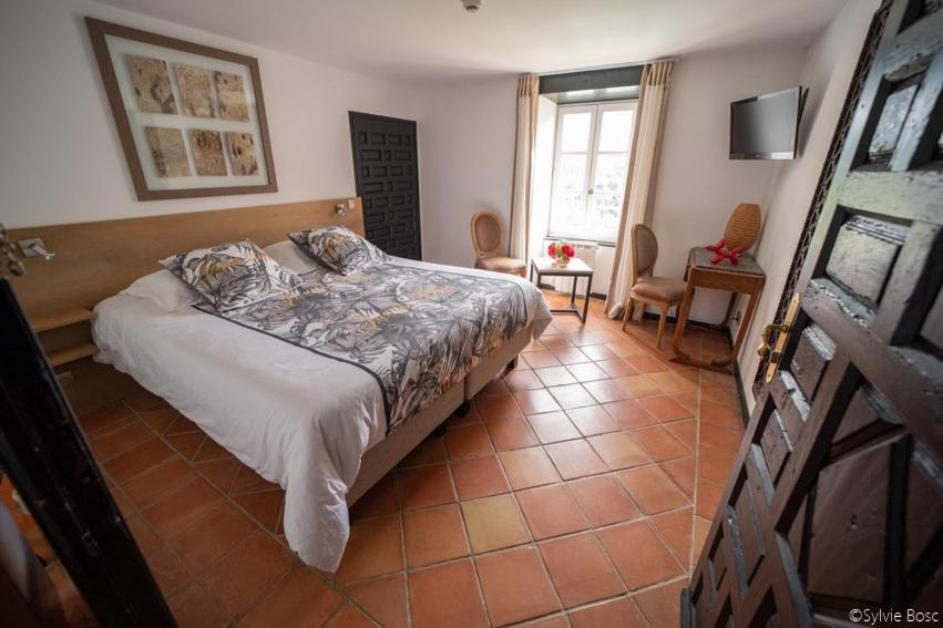 Chateau De Longcol Hotel La Fouillade Luaran gambar